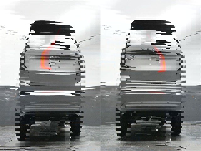 New 2025 Volvo XC90 B6 Ultra image 37