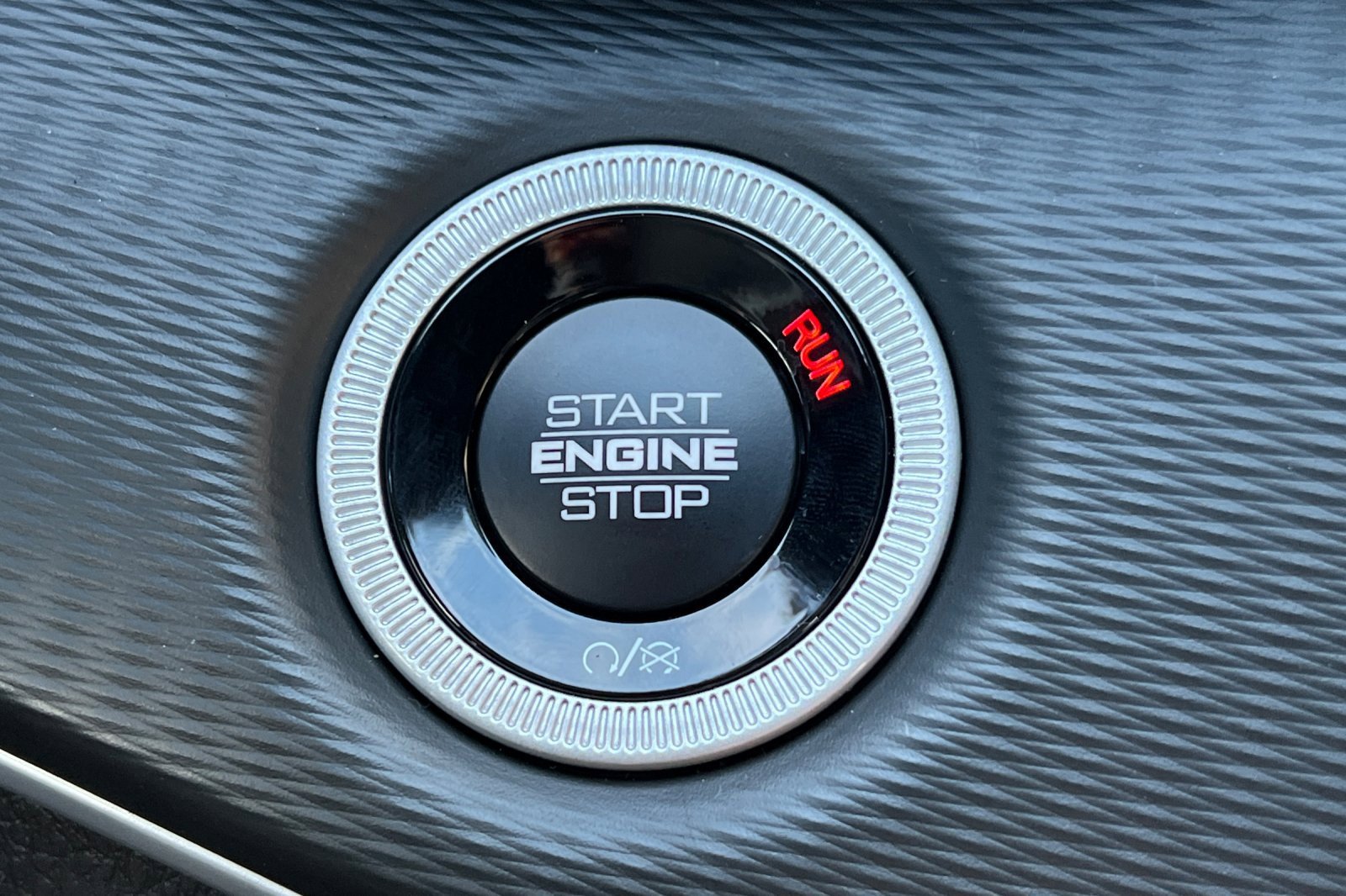 New 2025 Jeep Grand Cherokee Altitude image 22