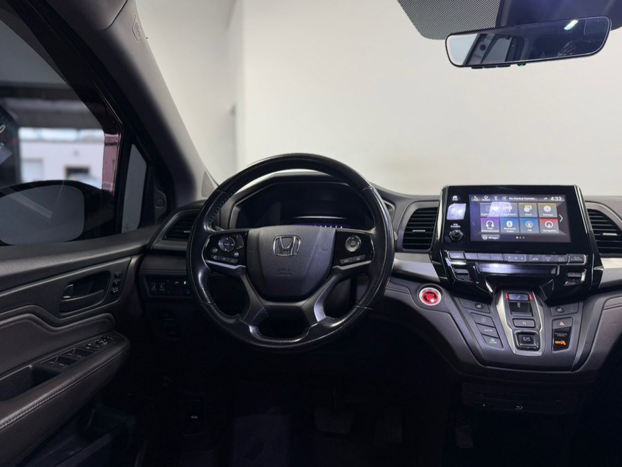 Used 2018 Honda Odyssey Touring image 40