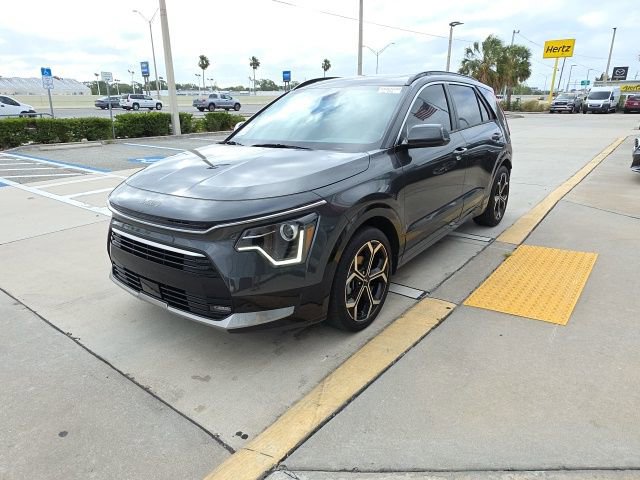 Used 2023 Kia Niro EX Touring FWD image 8