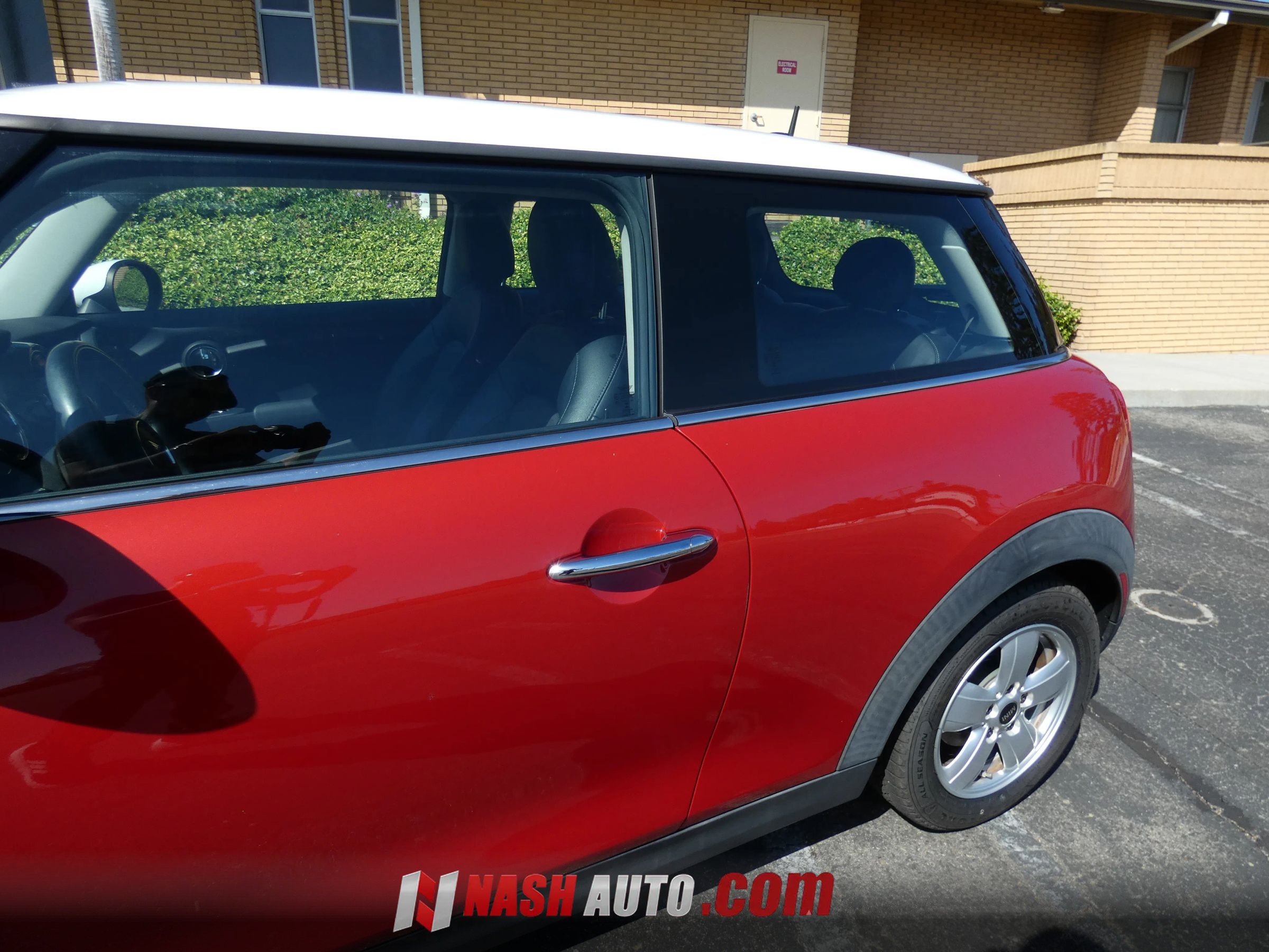 Used 2017 MINI Cooper 2-Door Hardtop FWD image 7