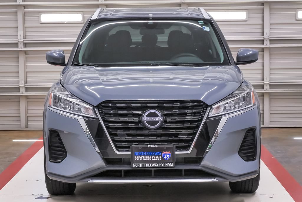 Used 2023 Nissan Kicks SV FWD image 4