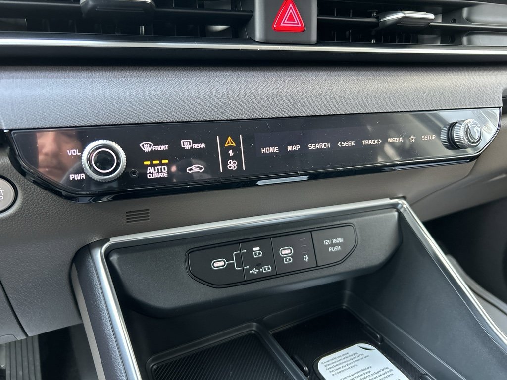 New 2026 Kia Carnival EX FWD image 24