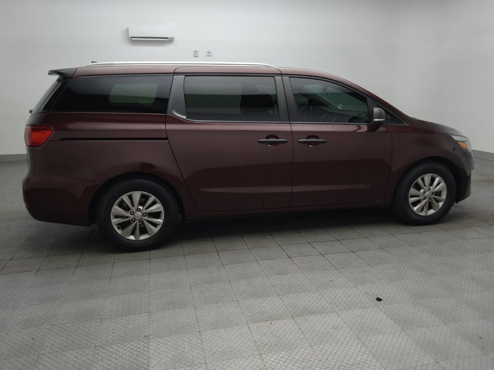 Used 2016 Kia Sedona LX w/ LX Essentials Premium Package FWD image 10