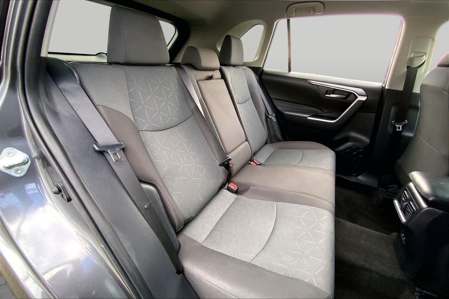 Certified 2024 Toyota RAV4 XLE FWD image 19