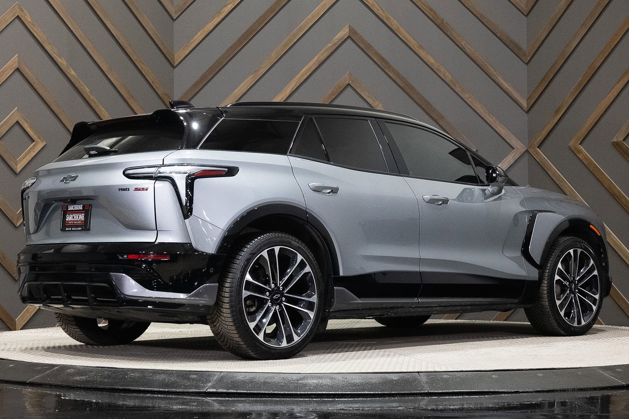 Used 2025 Chevrolet Blazer EV SS image 2