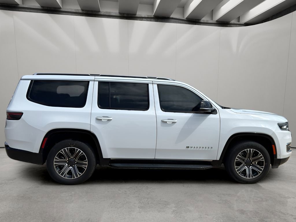 Used 2024 Jeep Wagoneer Series II w/ Flexible Seating Group AWD/4WD image 6