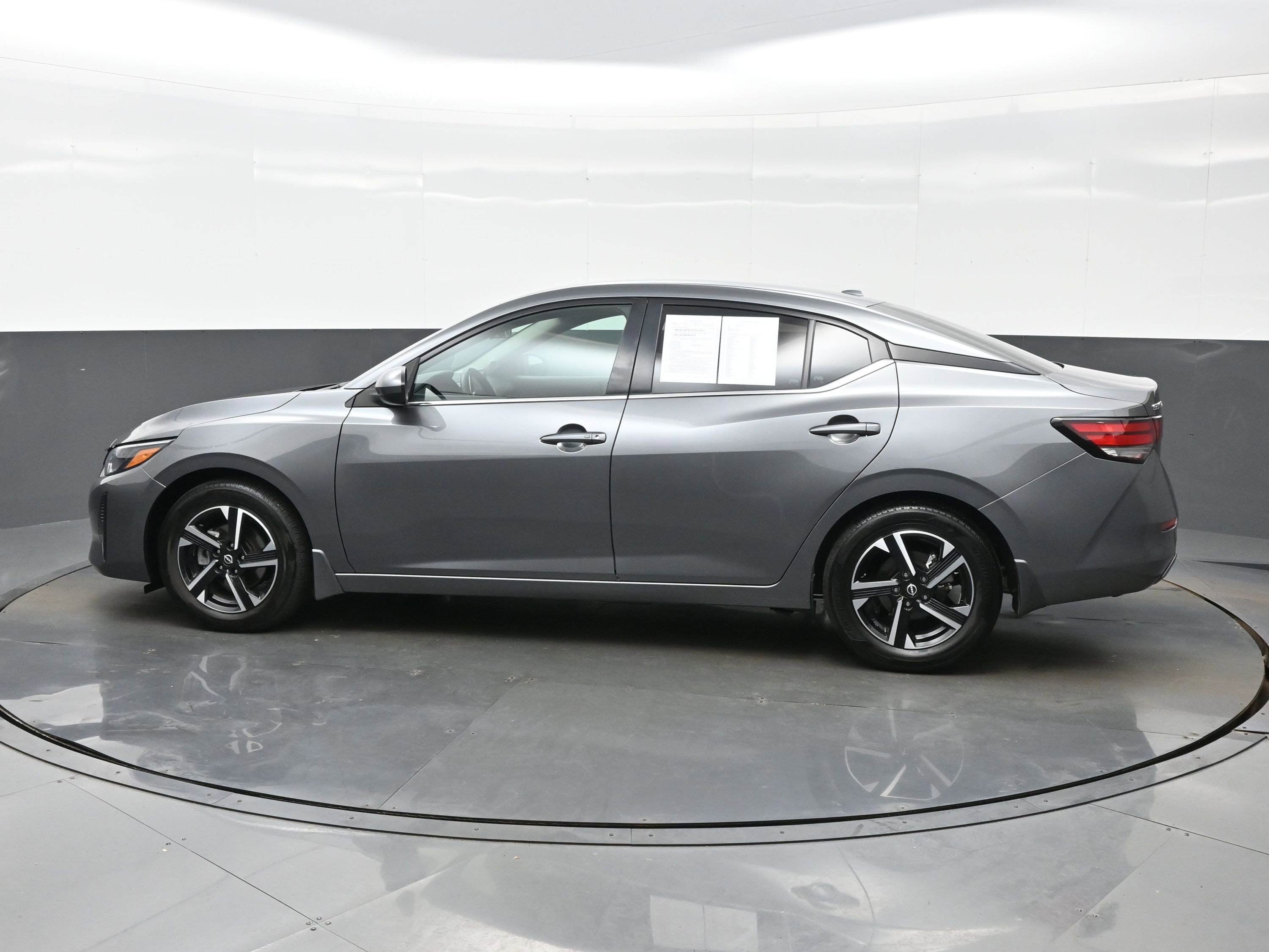 Used 2025 Nissan Sentra SV w/ All-Weather Package FWD image 3