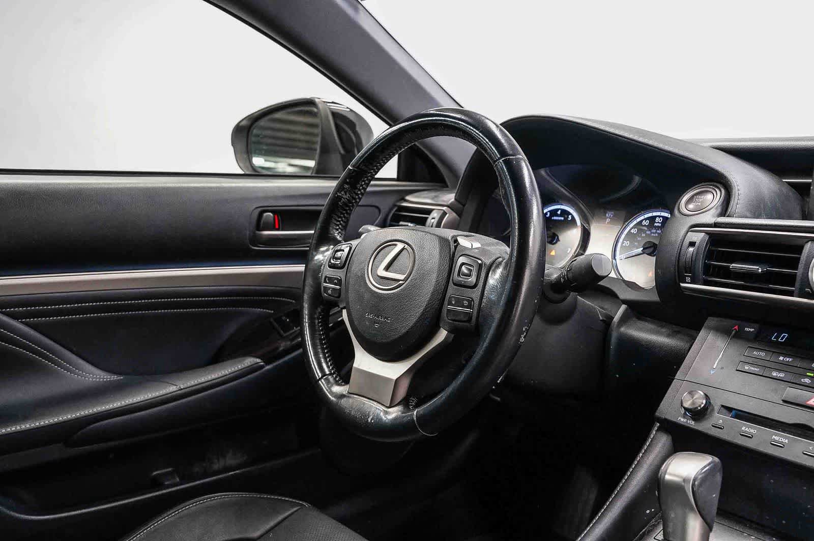 Used 2016 Lexus RC 200t w/ Premium Package RWD image 12