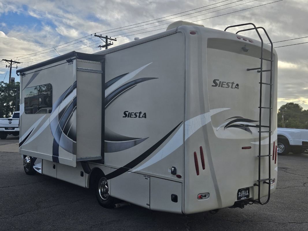 Used 2017 Mercedes-Benz Sprinter 3500 image 11