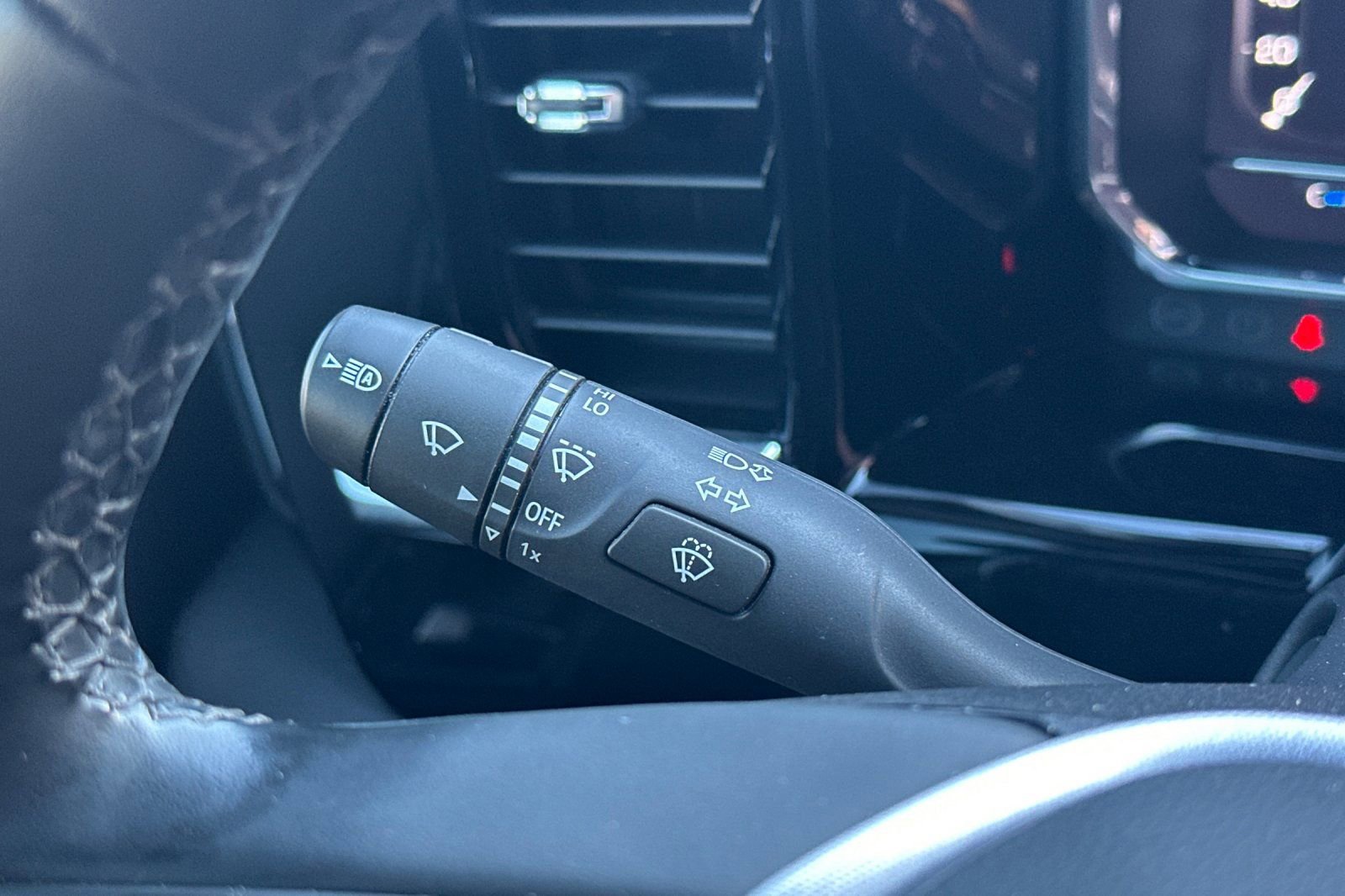 Used 2025 GMC Sierra 1500 Elevation image 37