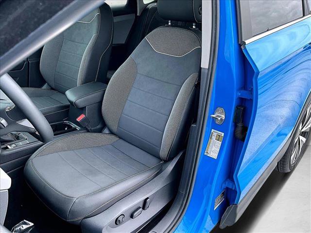 Used 2023 Volkswagen Taos SE image 27