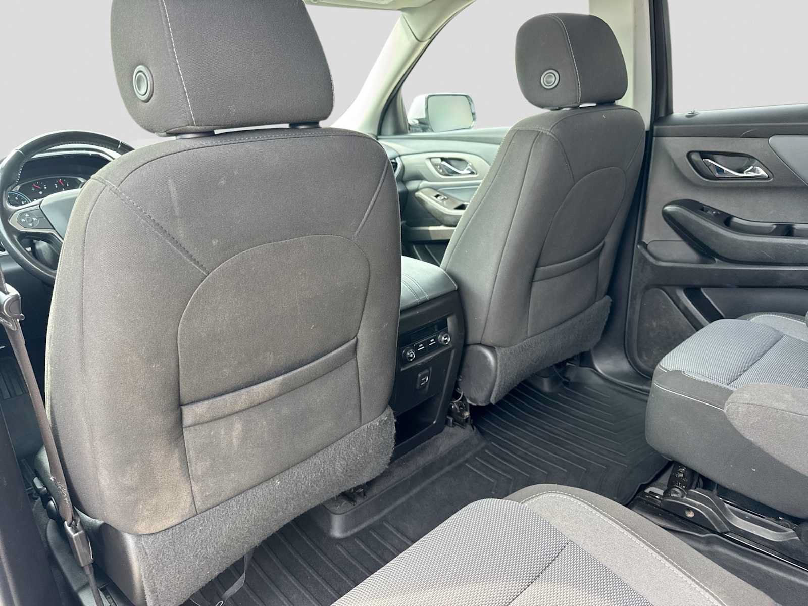 Used 2018 Chevrolet Traverse LT AWD/4WD image 17