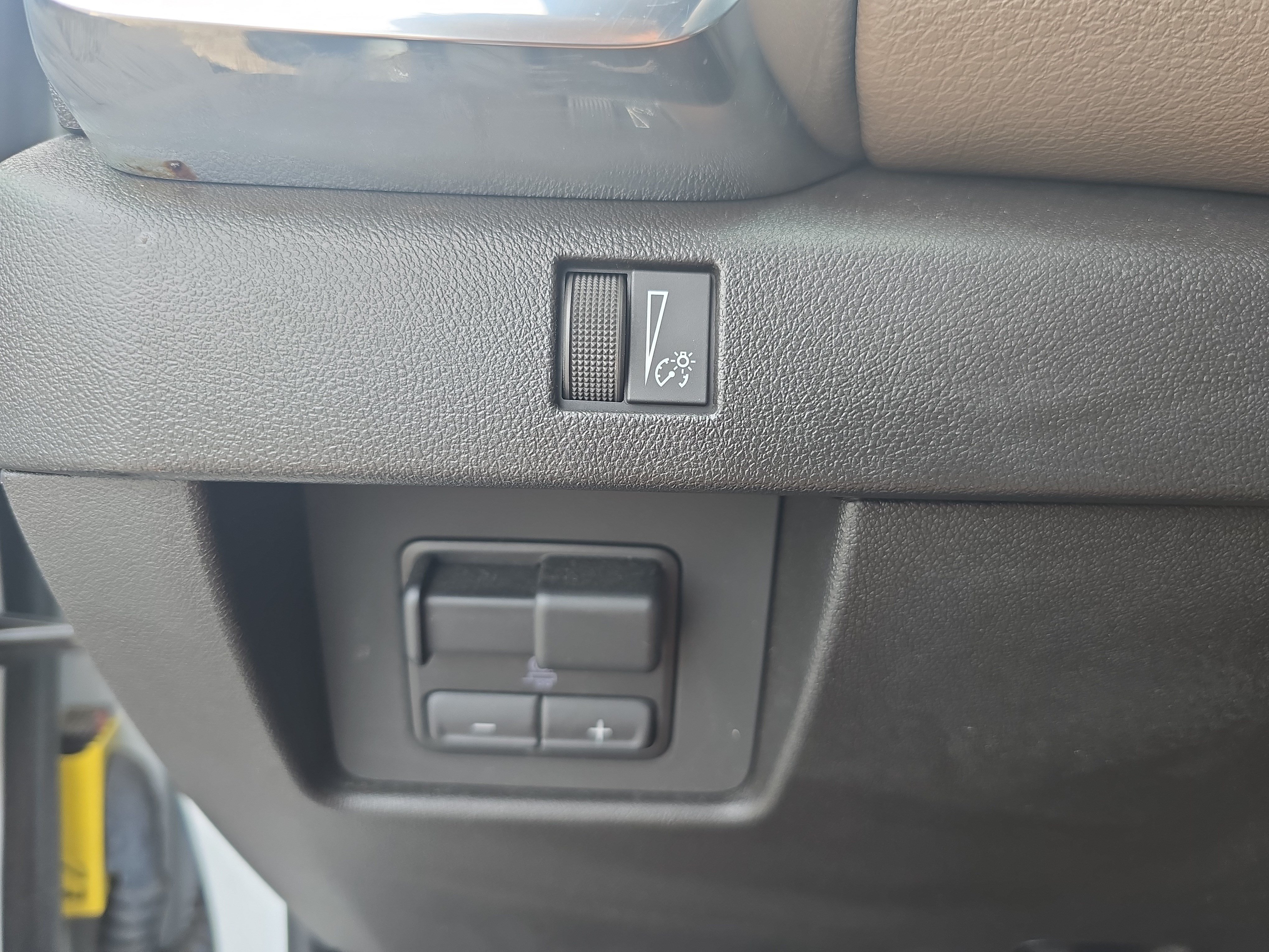 Used 2023 GMC Canyon Denali AWD/4WD image 25