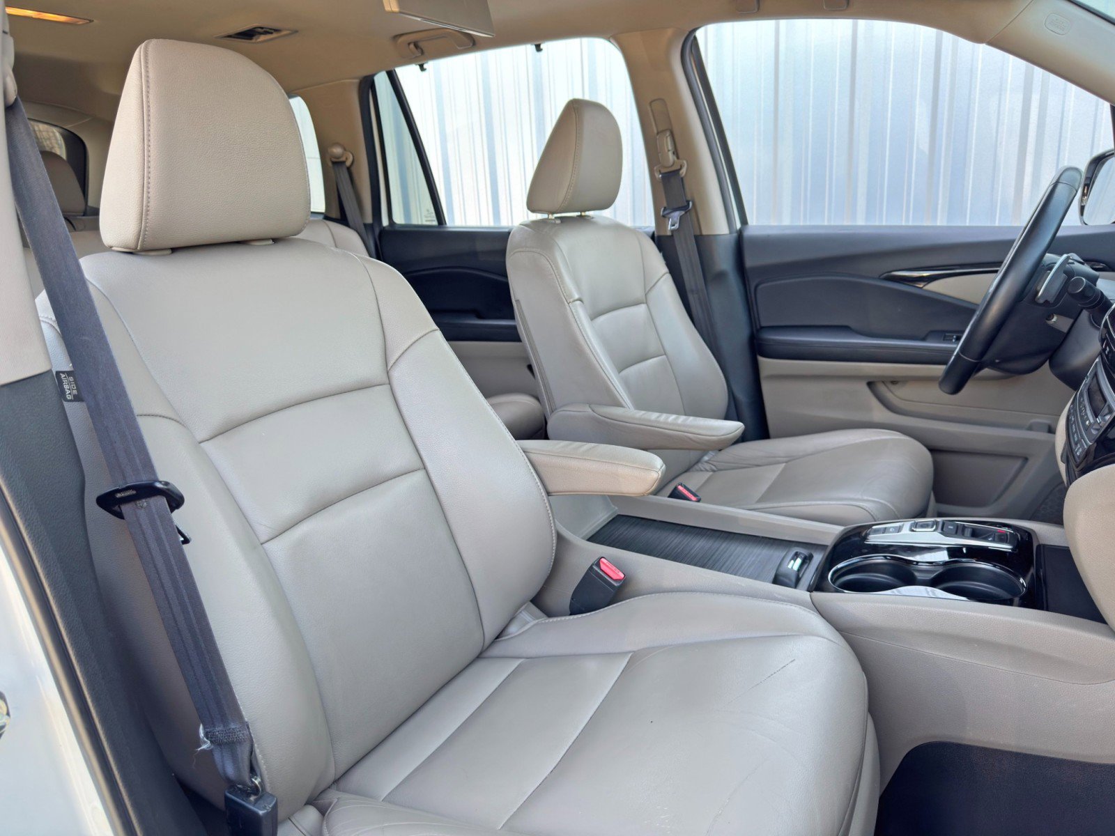 Used 2016 Honda Pilot Touring image 36