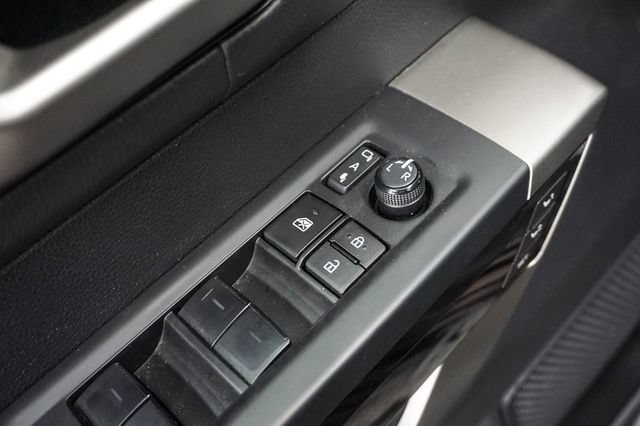 Used 2023 Toyota Tundra Limited AWD/4WD image 9