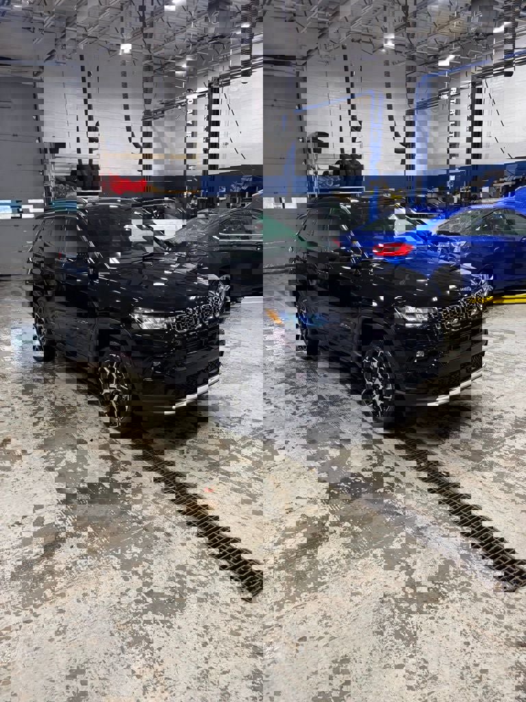 New 2026 Jeep Compass Limited w/ Sun, Sound & Navigation Group image 3