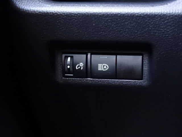 Certified 2025 Toyota RAV4 LE FWD image 38
