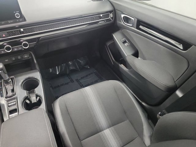 Used 2025 Honda Civic Sport image 17