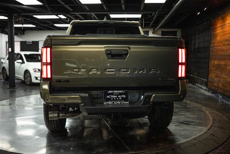 Used 2025 Toyota Tacoma TRD Off-Road w/ TRD Off Road Upgrade Package image 6