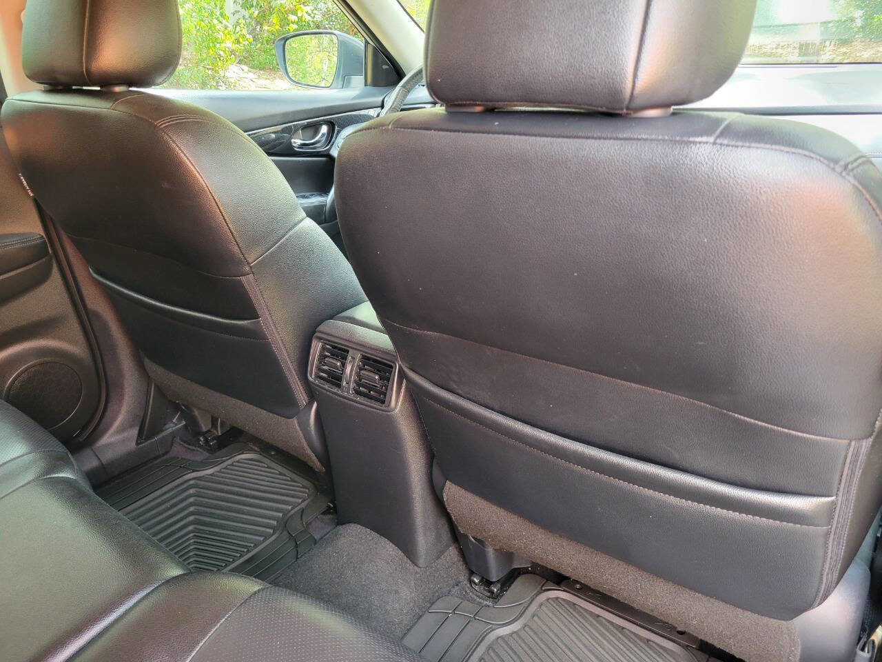Used 2019 Nissan Rogue SL AWD/4WD image 12