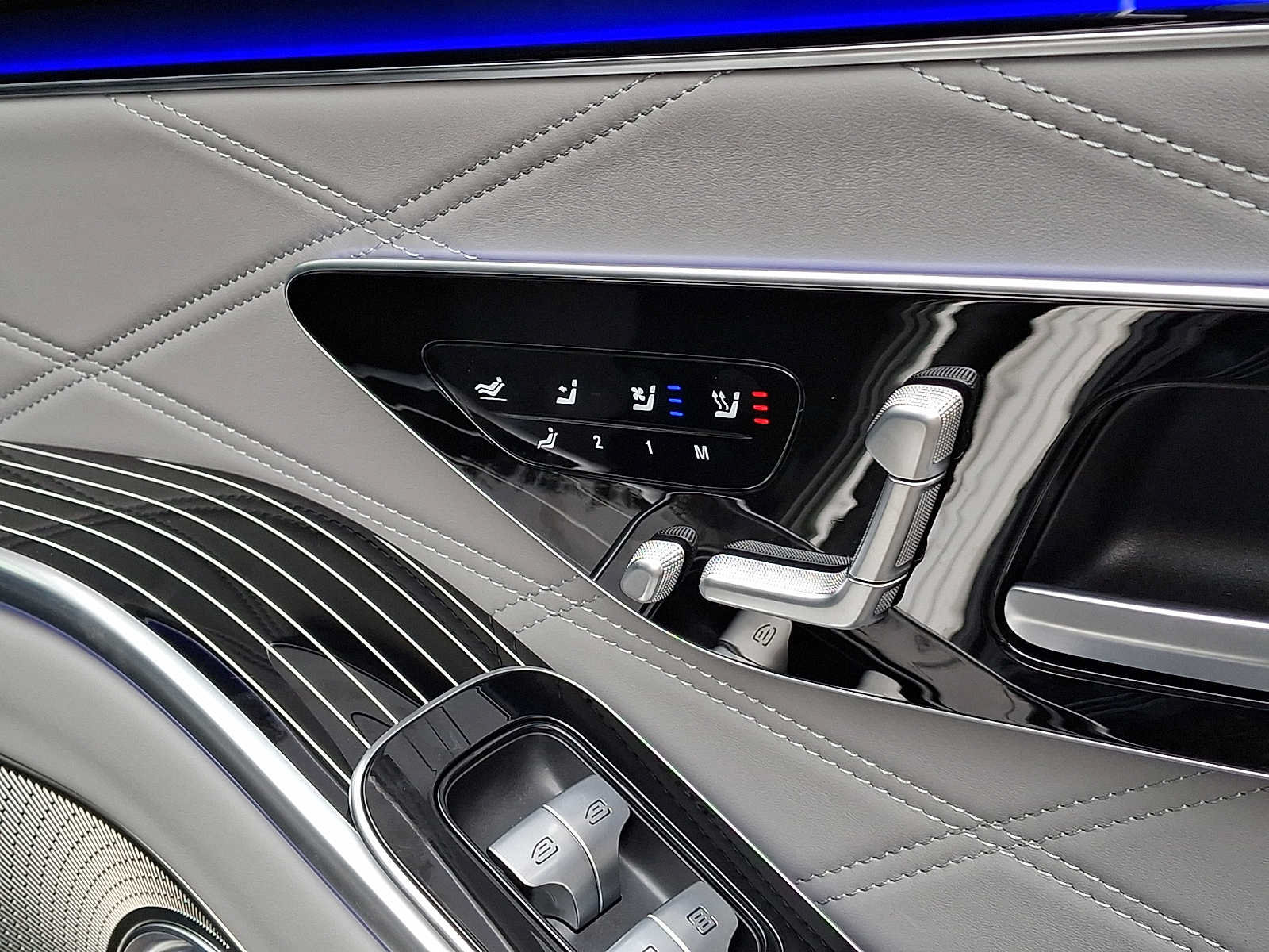 Certified 2025 Mercedes-Benz Maybach S 580 4MATIC image 14
