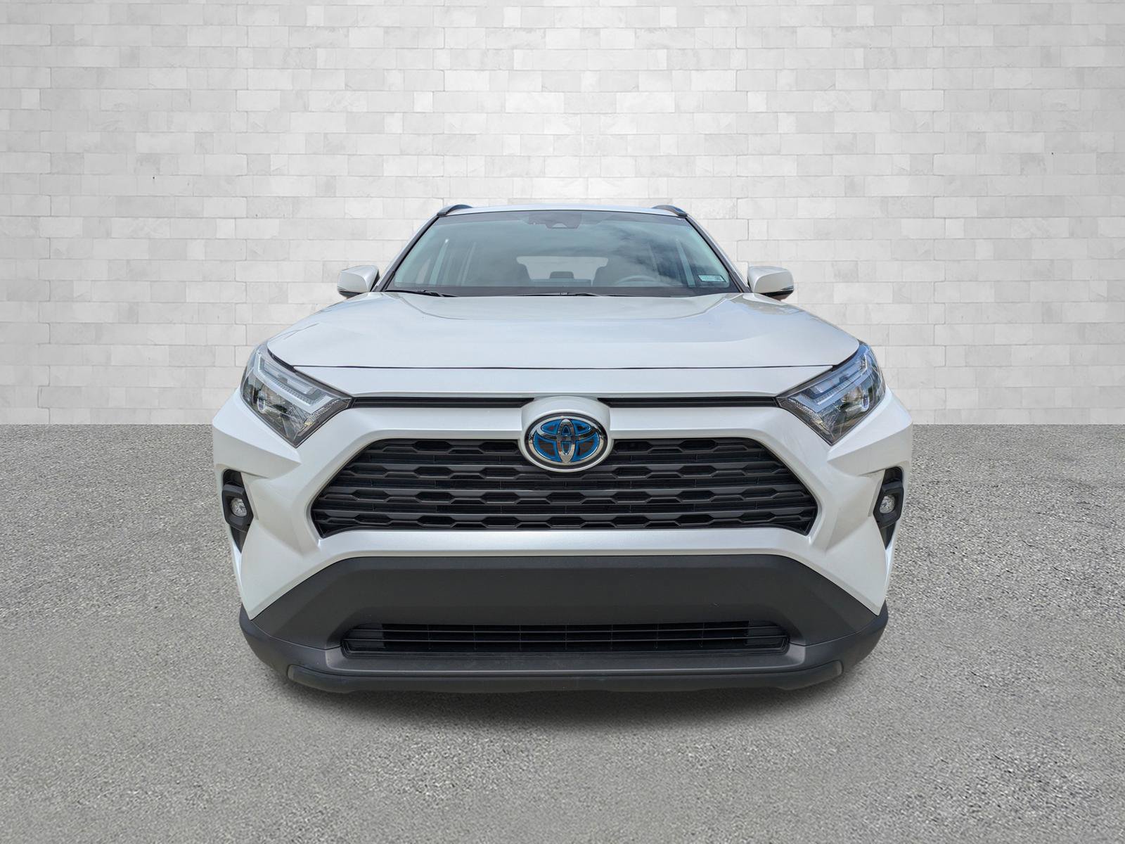 Used 2023 Toyota RAV4 XLE Premium AWD/4WD image 6