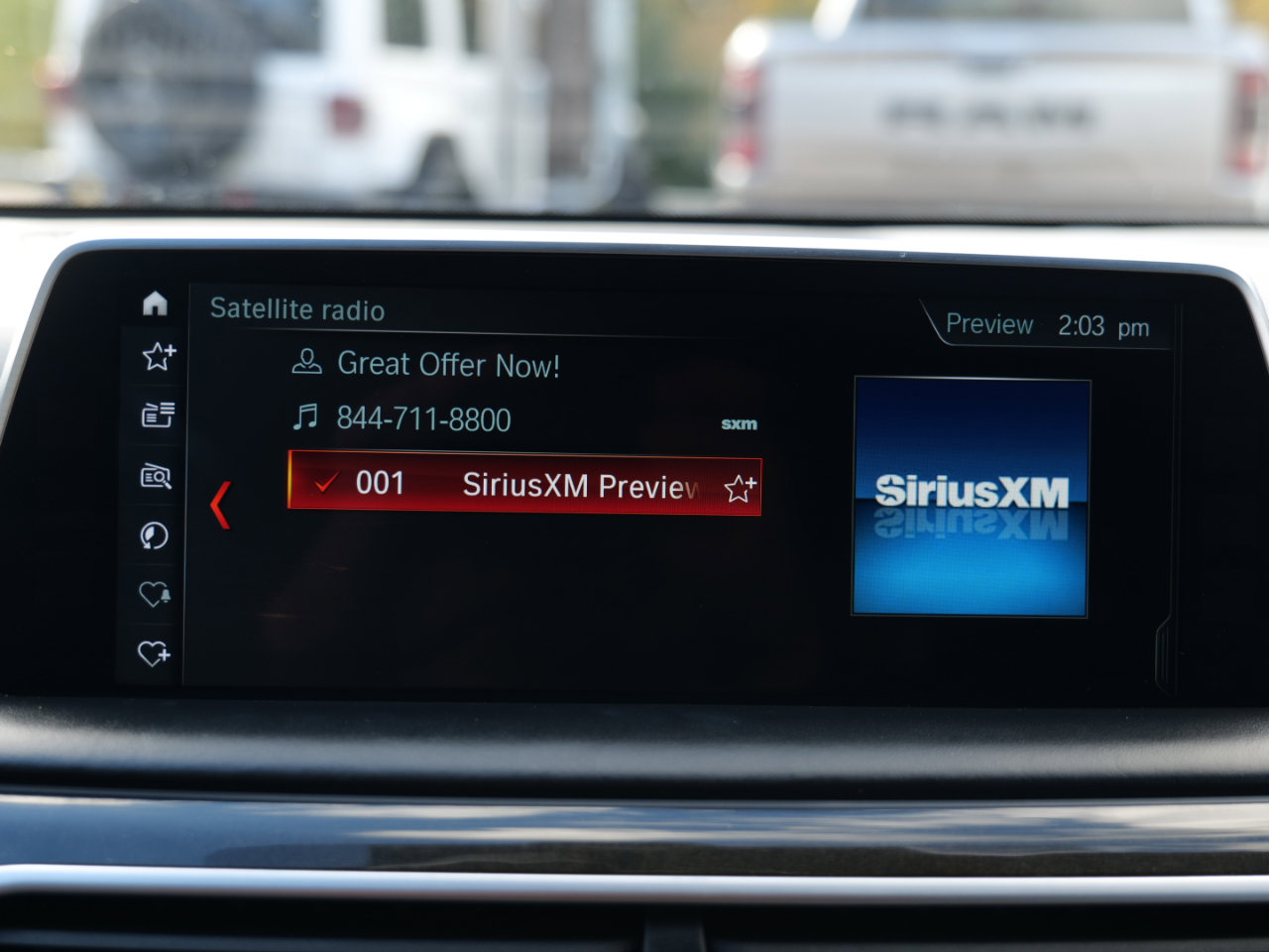 Used 2018 BMW M760i xDrive image 28