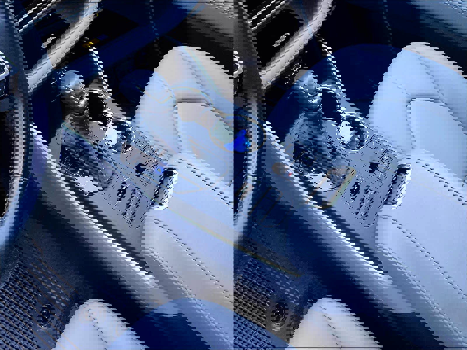 Used 2023 Toyota Highlander XLE image 21