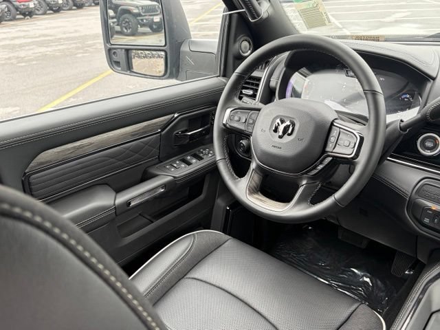 New 2026 RAM 3500 Limited AWD/4WD image 33