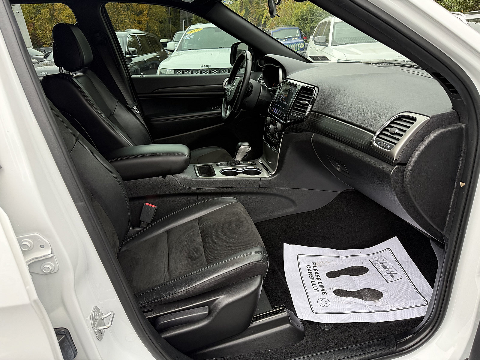 Certified 2021 Jeep Grand Cherokee Laredo X AWD/4WD image 13