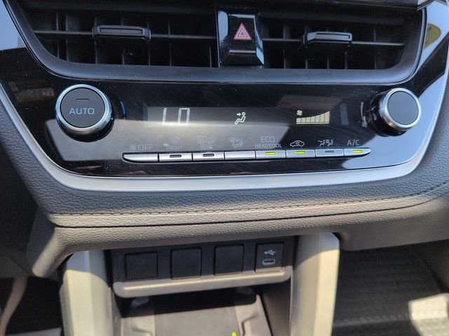 Used 2024 Toyota Corolla Cross AWD Hybrid w/ Moonroof Package image 24