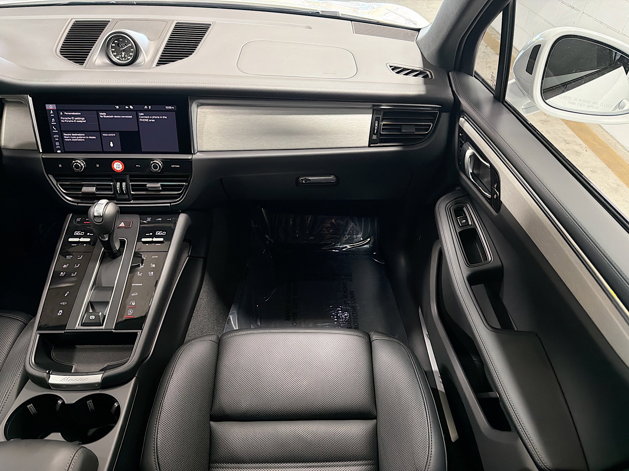 Used 2025 Porsche Macan S image 18