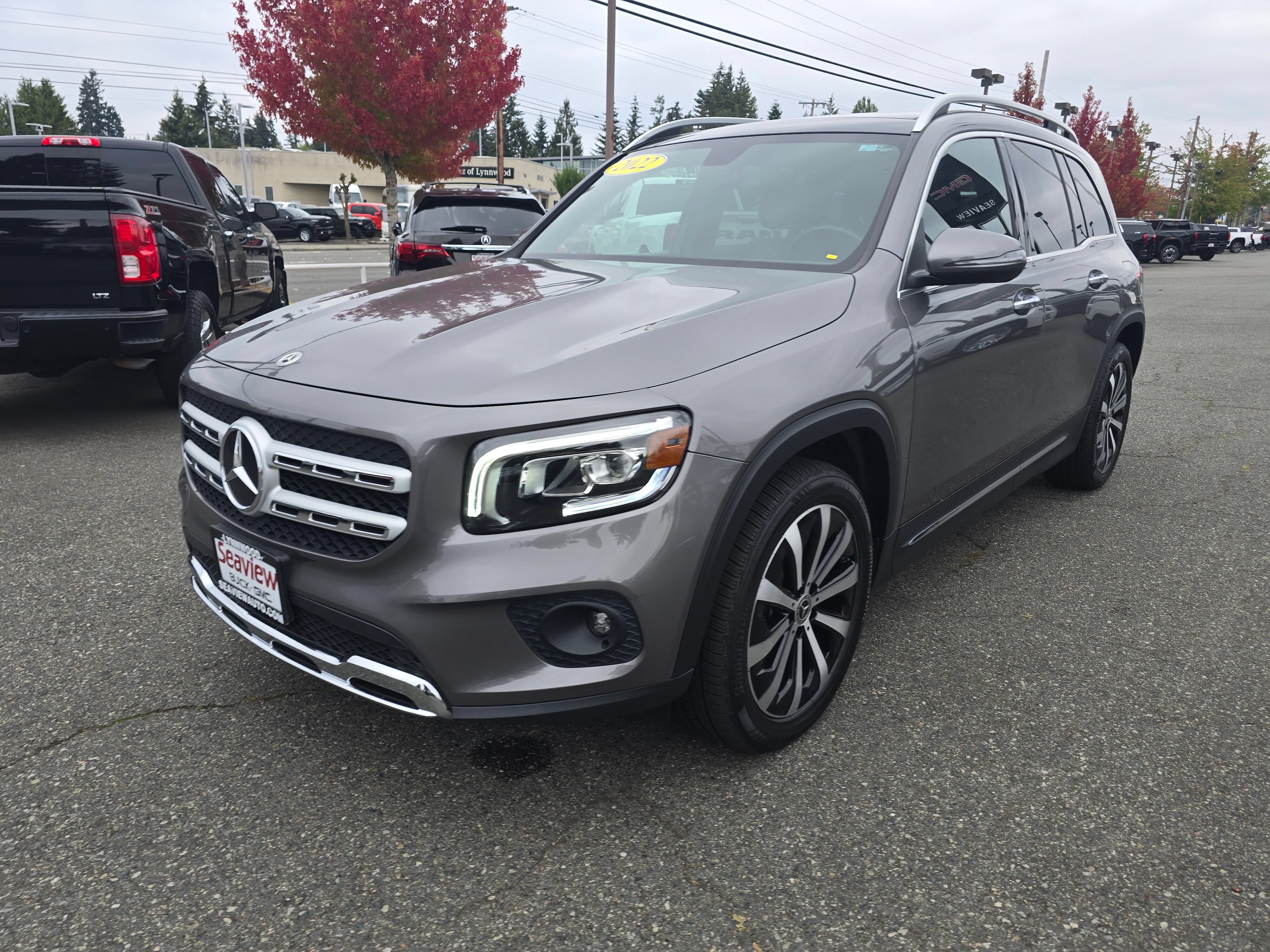 Used 2022 Mercedes-Benz GLB 250 4MATIC image 3