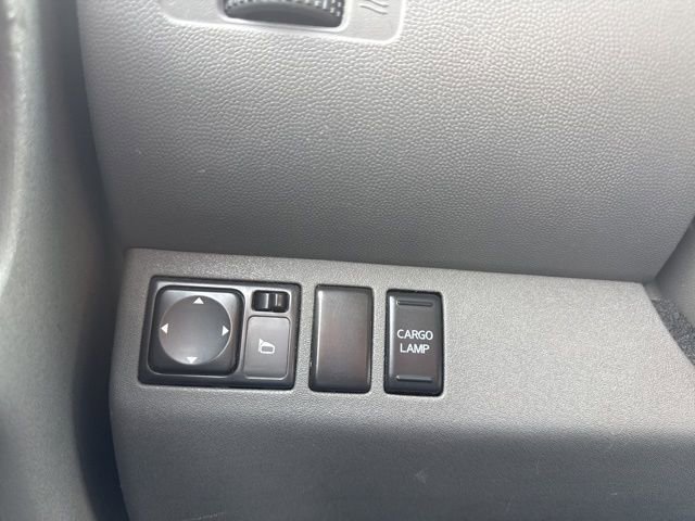 Used 2014 Nissan Frontier SV image 23
