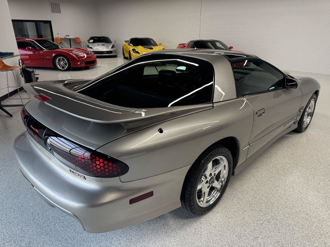 Used 2000 Pontiac Firebird Formula RWD image 15