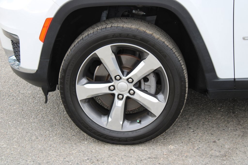 Used 2021 Jeep Grand Cherokee L Limited w/ Trailer Tow Group (B) image 8