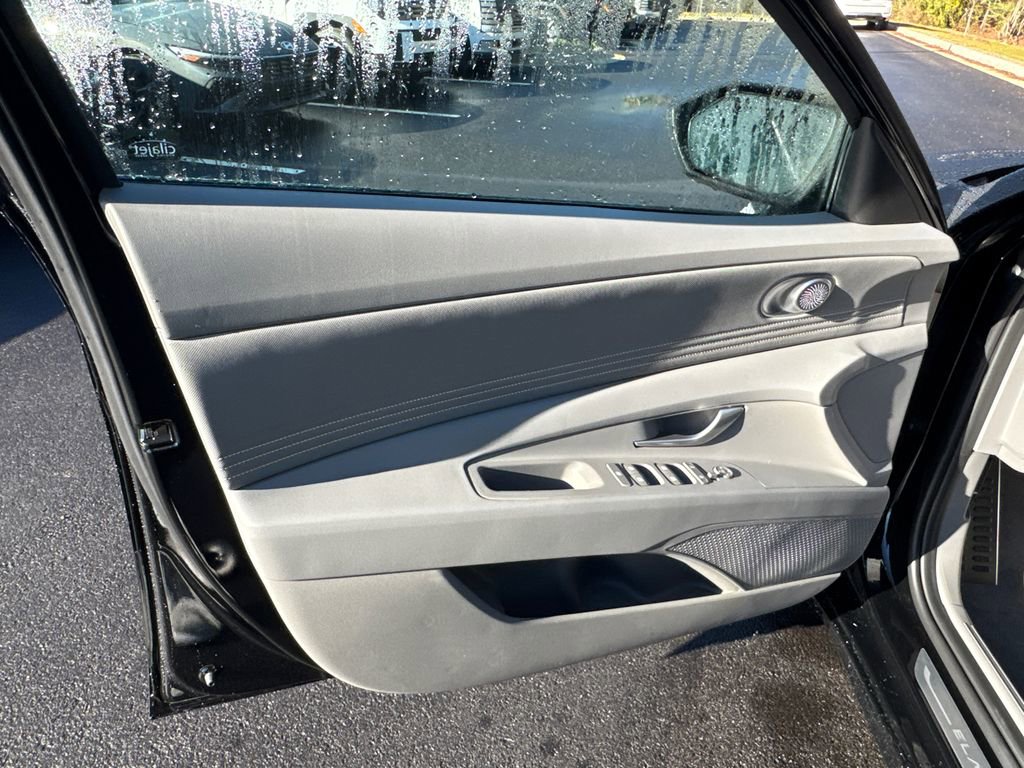 New 2026 Hyundai Elantra Sport image 9