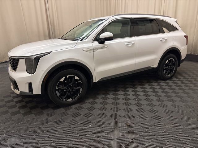 Certified 2025 Kia Sorento S AWD/4WD image 8