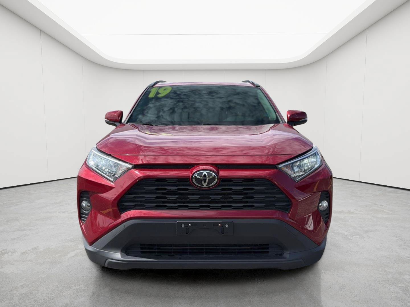 Used 2019 Toyota RAV4 XLE Premium w/ Cold Weather Package AWD/4WD image 6