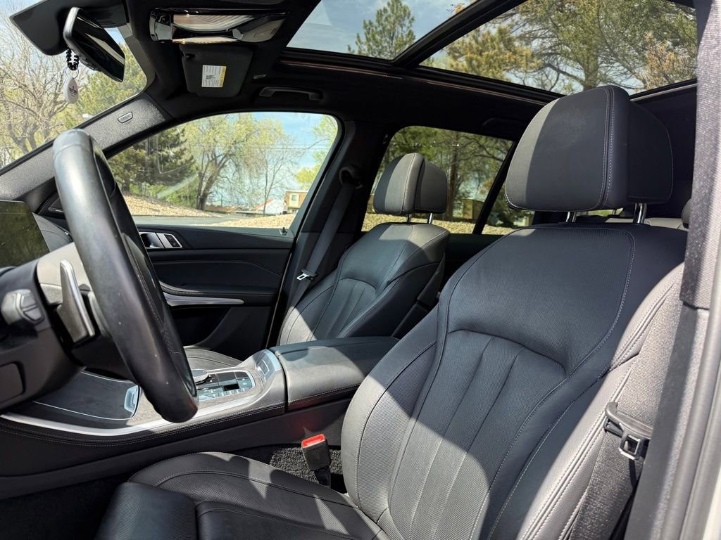Used 2020 BMW X5 xDrive40i w/ M Sport Package image 17