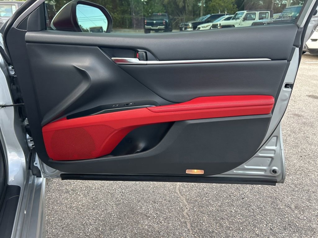 Used 2020 Toyota Camry XSE image 26