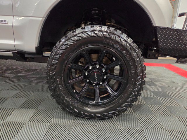 Used 2017 Ford F250 Platinum w/ Platinum Ultimate Package AWD/4WD image 90