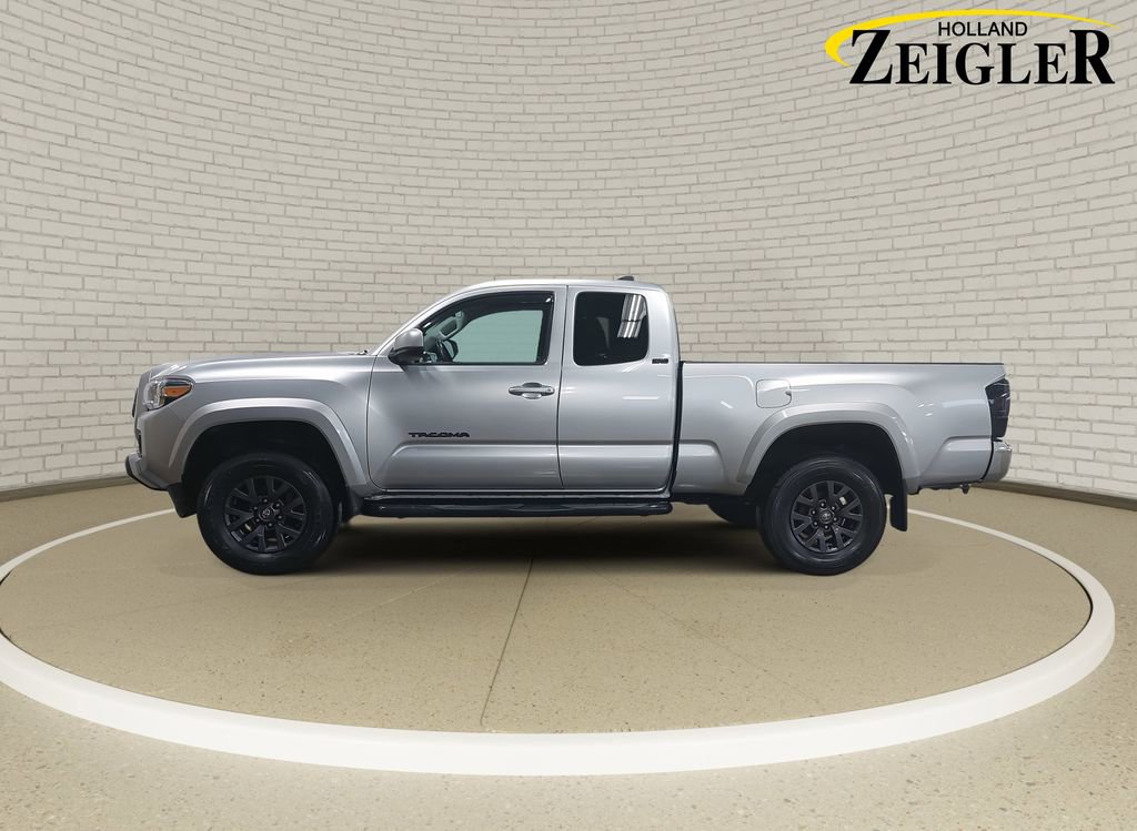 Used 2022 Toyota Tacoma SR5 image 8