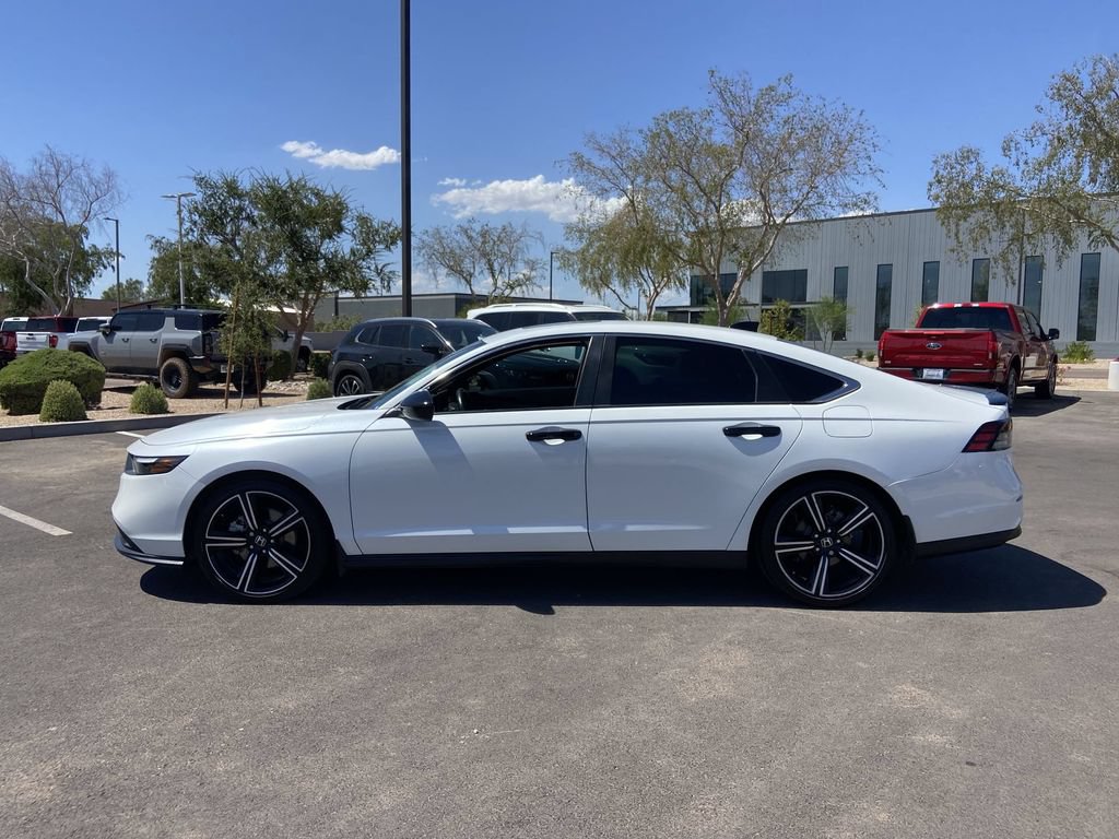 Used 2023 Honda Accord Sport image 4