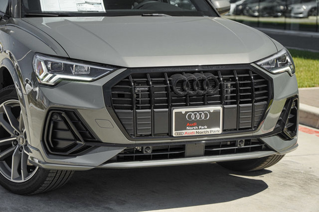 Certified 2025 Audi Q3 2.0T Premium w/ Convenience Package image 3