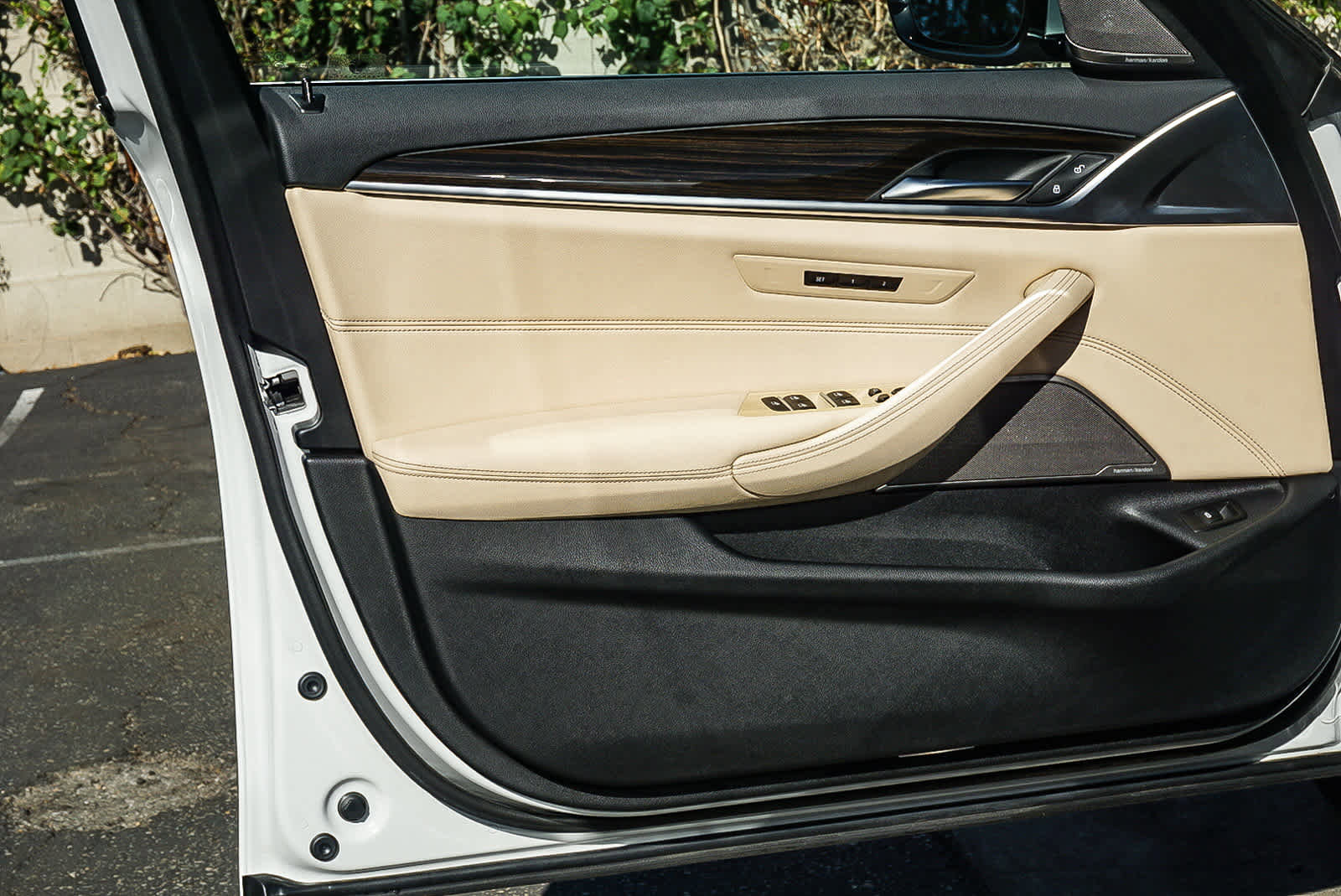 Certified 2023 BMW 530i w/ Premium Package image 22