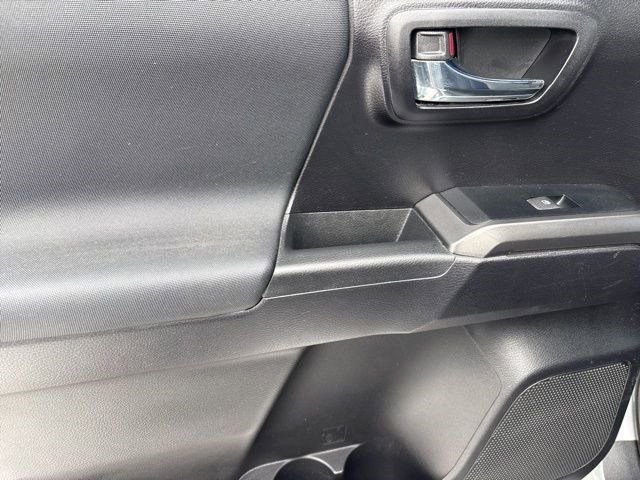 Used 2020 Toyota Tacoma TRD Off-Road image 29