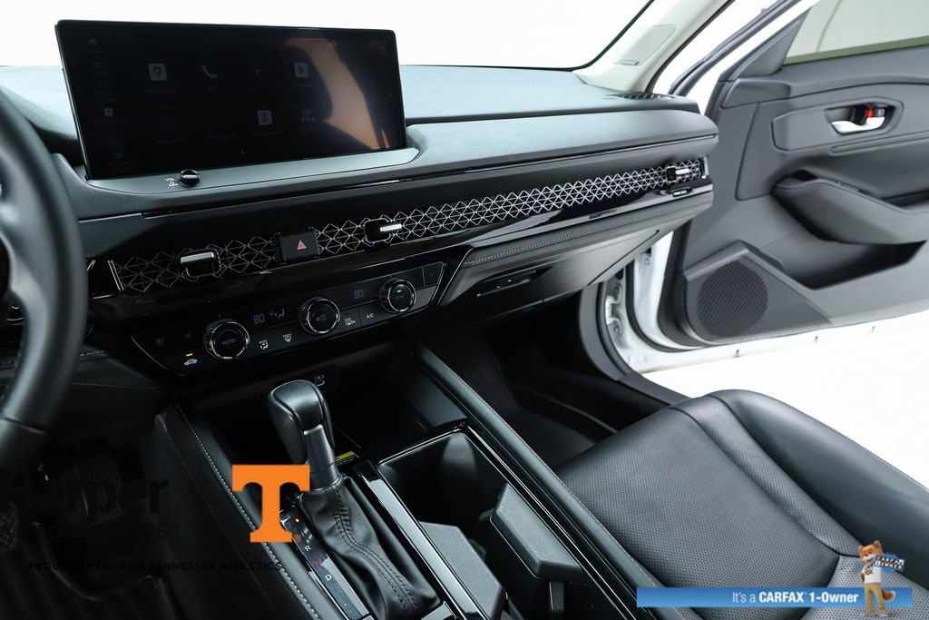 Used 2023 Honda Accord Touring image 23