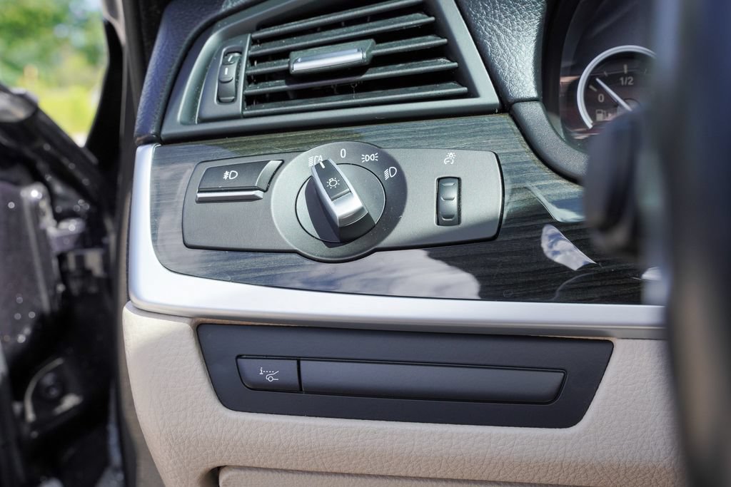 Used 2014 BMW 528i Sedan RWD image 14